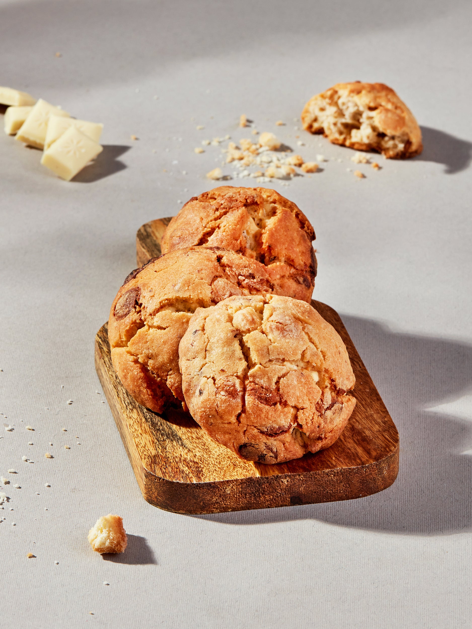 Cookies cu ciocolata alba si nuci